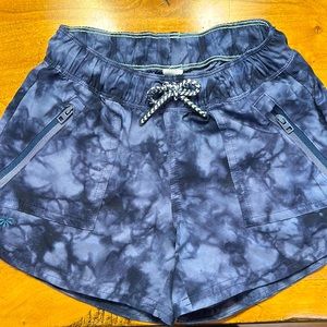 Athleta girls tie dye shorts 6 xs